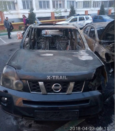В Одессе сгорело три автомобиля, один получил повреждения