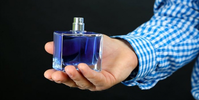 В Одессе молдаванин обокрал парфюмерный магазин