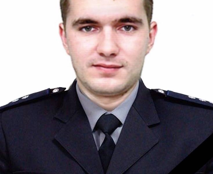 Полицейский, раненый в перестрелке на Новосельського, скончался