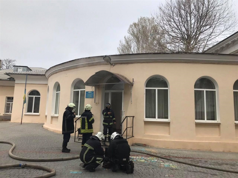 На ул. Дача Ковалевского горела школа 