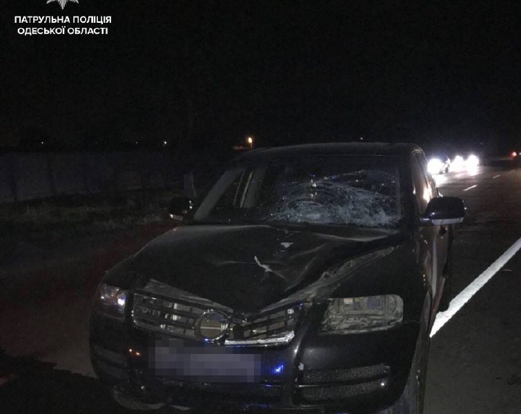На Черноморской дороге машина сбила насмерть пешехода
