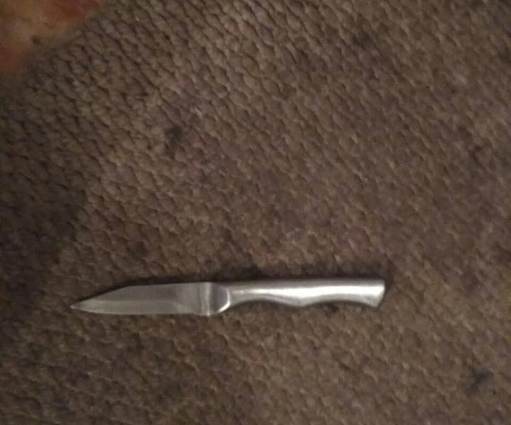 Сосед напал на одесситку с ножом