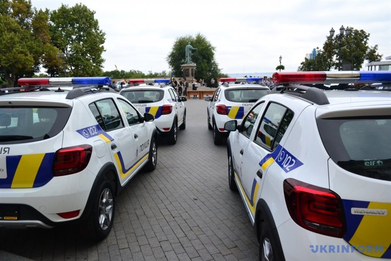 Одесской полиции вручили новые служебные иномарки 