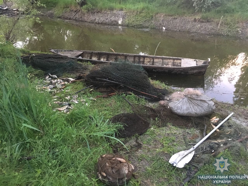   В Беляевском районе браконьеры выловили 60 кг рыбы