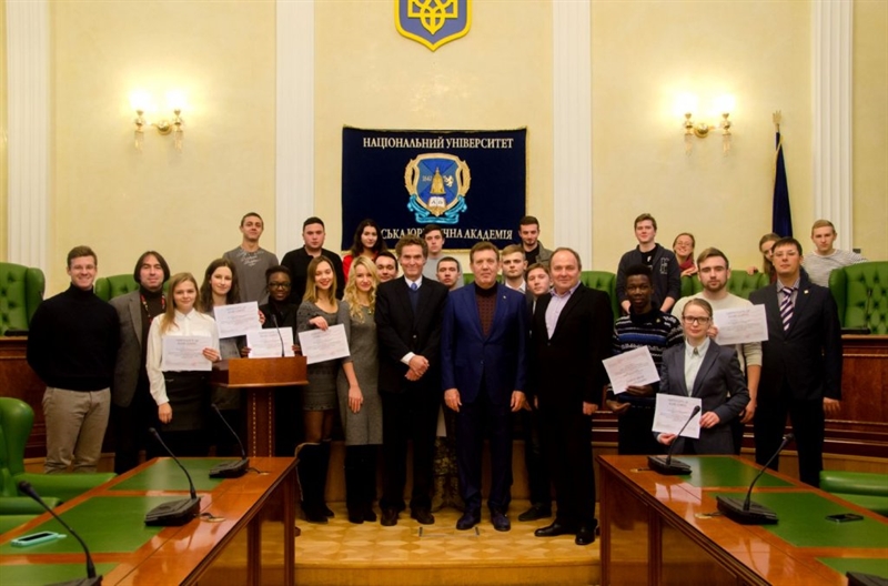 Студенты Одесской юракадемиии приняли участие в «Школе американского права» 