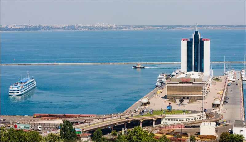 Ситуацию с круизными судами в Одесском порту назвали «катастрофой»