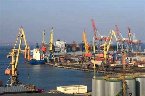 В Одесском порту реконструируют 13 и 14 причалы