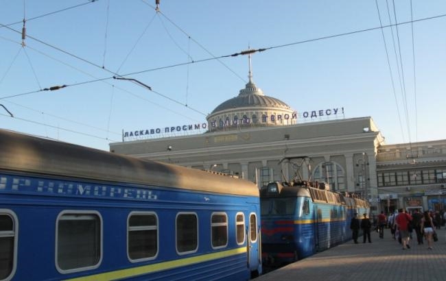   Укрзализныця добавила пять летних поездов в Одессу