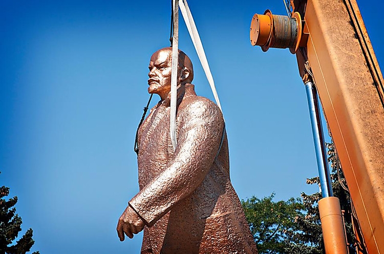 В Одесской области должны демонтировать 47 памятников Ленину