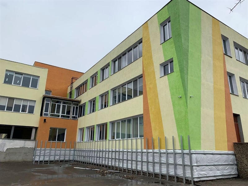 В Одессе ремонтируют еще одну школу
