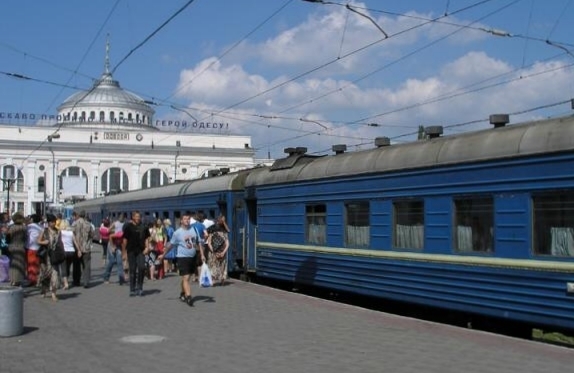 За сутки в Одессе зарегистрировано около сотни вынужденных переселенцев 