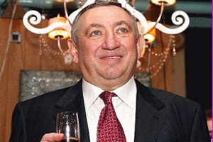 Гурвиц начал регистрировать наблюдателей