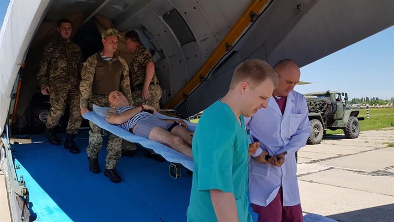 В Одесский госпиталь доставили раненых АТОшников