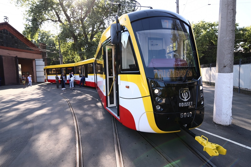 Odissey max: одесские специалисты собрали второй трамвайный вагон-гигант