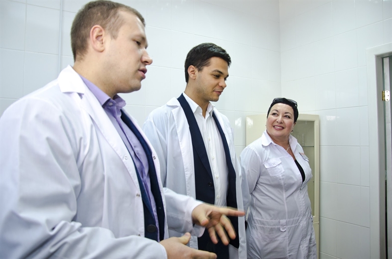 Депутаты помогают областному консультативно-диагностическому центру