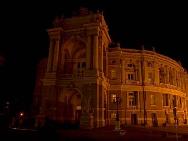 Одесситам предлагают потушить свет: мэрия подаст пример ФОТО