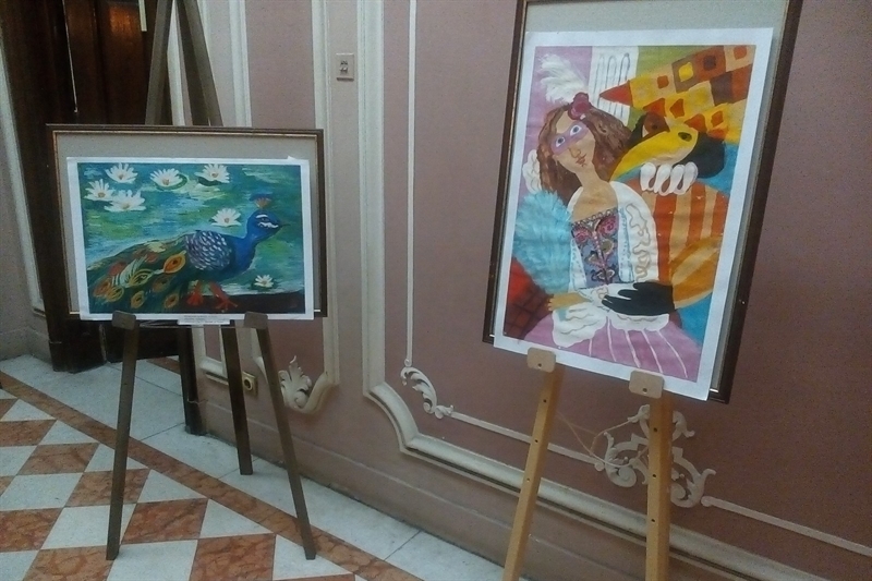 Работы юных одесских художников представили на выставке в Болгарии