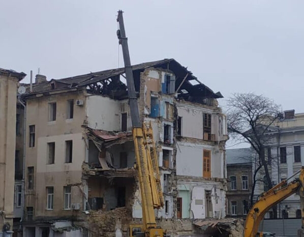 Незаконный снос здания в центре Одессы