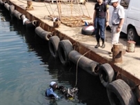 В Одесской области достали из воды утопленника