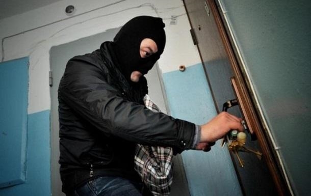 В Одессе мужчина обокрал две квартиры