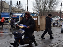 Одессит превратил мопед в грузовик ФОТО