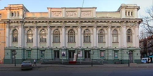 Одесситам предлагают бесплатно сходить в театр