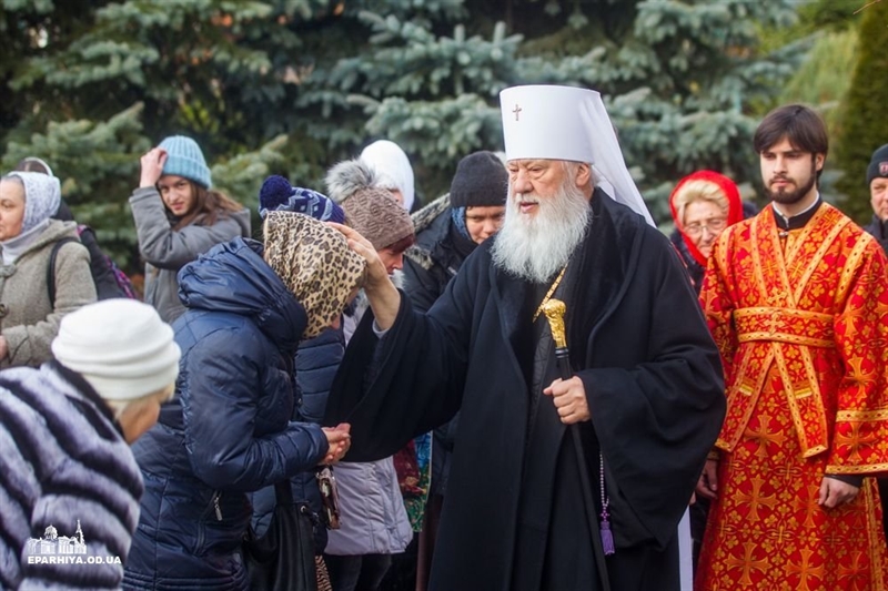 В день своего тезоименитства митрополит Агафангел совершил Божественную литургию в Свято-Успенском Одесском мужском монастыре
