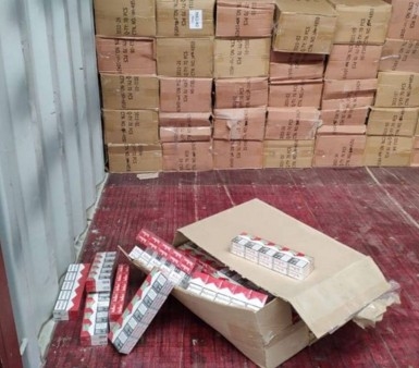 Контрабандисты спрятали в туалетной бумаге большую партию сигарет