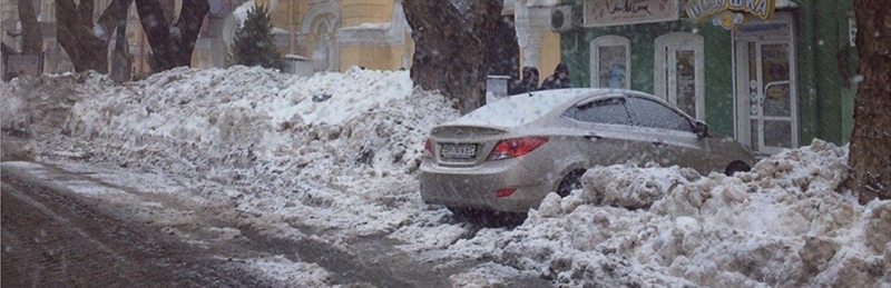 Новый снегопад в Одессе: центр останавливается ФОТО
