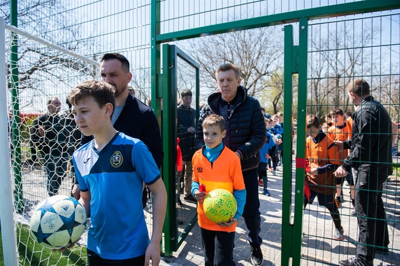 В одесском парке «Юность» открыли новое футбольное поле
