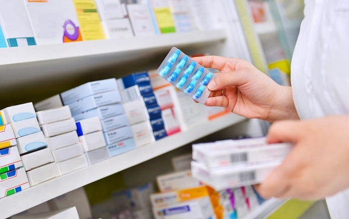 Фармацевта обвиняют в торговле наркосодержащими препаратами без рецепта в одесской аптеке
