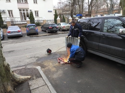 В Одессе за неделю демонтировали более 100 незаконных ограждений