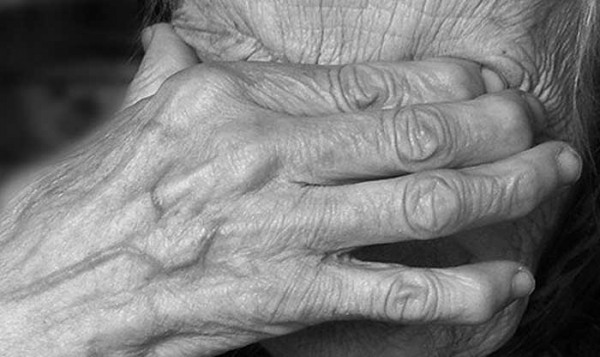 Пожилая одесситка, ставшая жертвой жестокого нападения, умерла в больнице