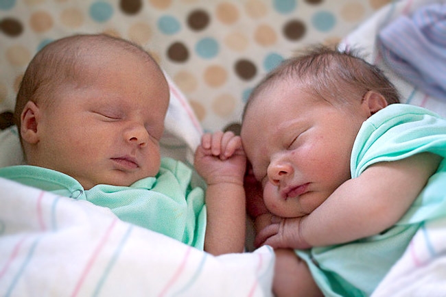 В Одессе за неделю родились три пары близнецов