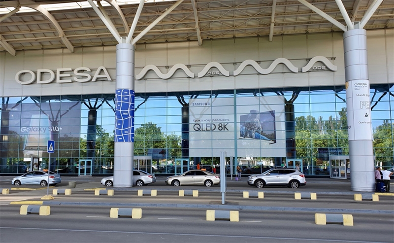 Проезд к терминалу Одесского аэропорта с 1 мая стал бесплатным
