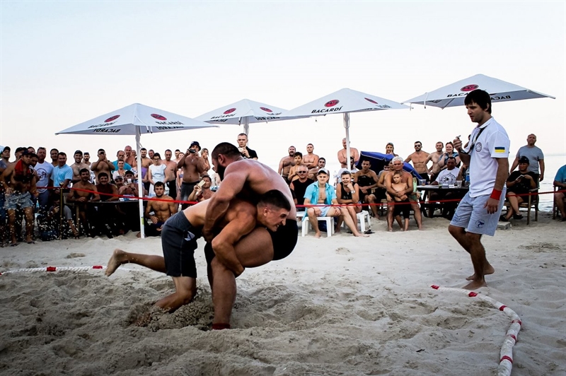 В Затоке пройдет Открытый кубок СК «Мангуст» по пляжной борьбе