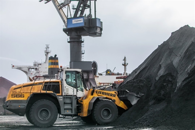 Порт "Южный" побил рекорд последних 5 лет по перевалке грузов