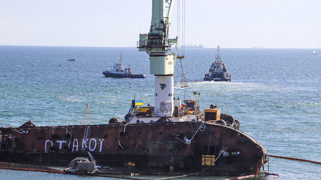 Владелец танкера Delfi должен выплатить почти три миллиона гривен за ликвидацию последствий аварии