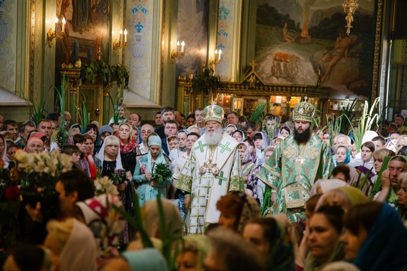 Православные одесситы отметили праздник Троицы