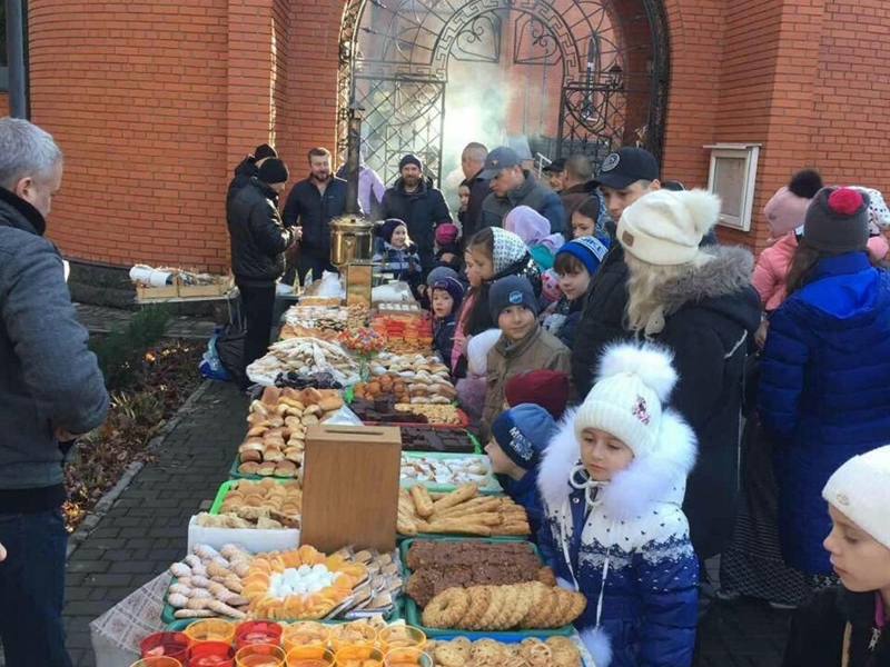 Православная молодежь Одессы провела  акцию «Поделись своей добротой»