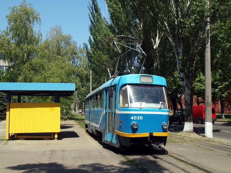   В Одессе легковушка столкнулась с трамваем