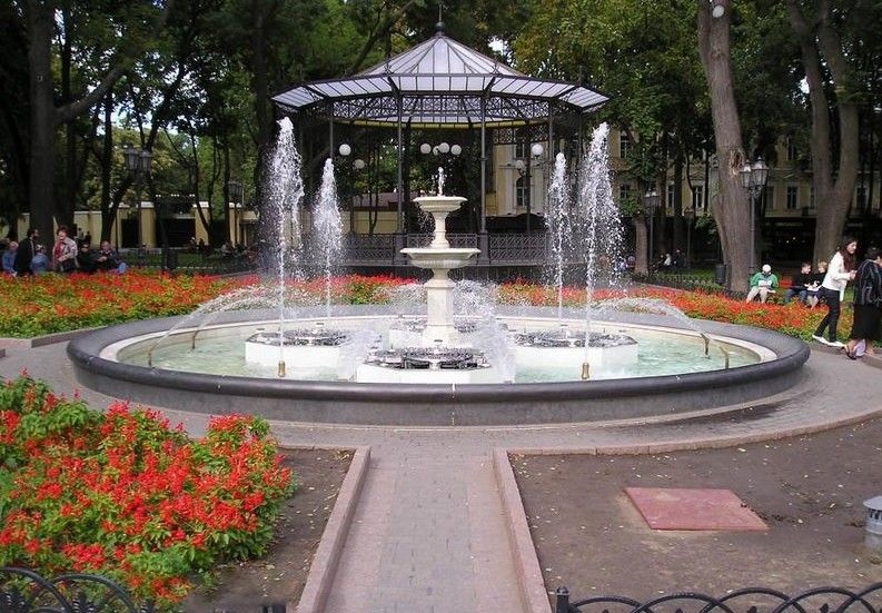 Одесситы могут любоваться городскими фонтанами