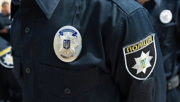 Одесская полиция задержала грабителей, срывавших золотые цепочки и похищавших мобильные телефоны 