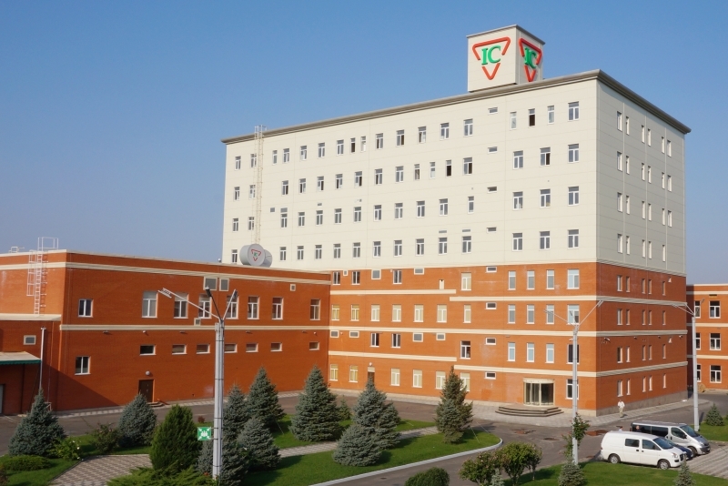 Гройсман посетил открытие одесского производства от "Интерхима", в которое вложили 42 млн евро 