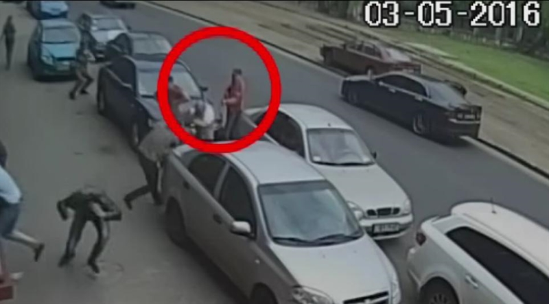 Стрельбу в одесских журналистов расценили как "покушение на убийство"