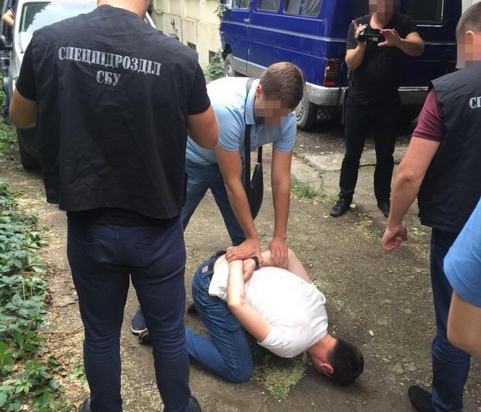СБУ взяла в Одессе налоговика-взяточника
