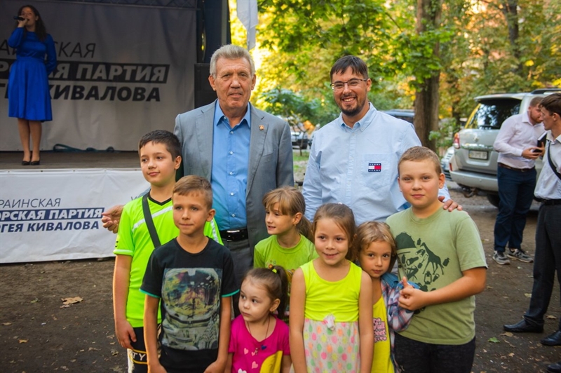 Глава Украинской морской партии Сергей Кивалов встретился с жителями Малиновского района  
