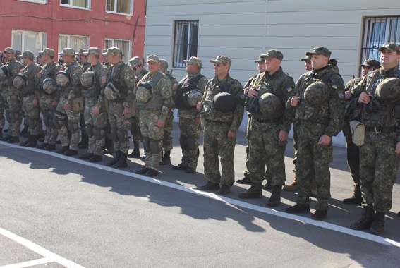 Одесские правоохранители оправились на Донбасс