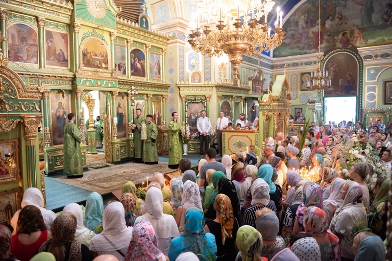 За заслуги перед Украинской Православной Церковью Сергею Кивалову вручена высшая награда УПЦ