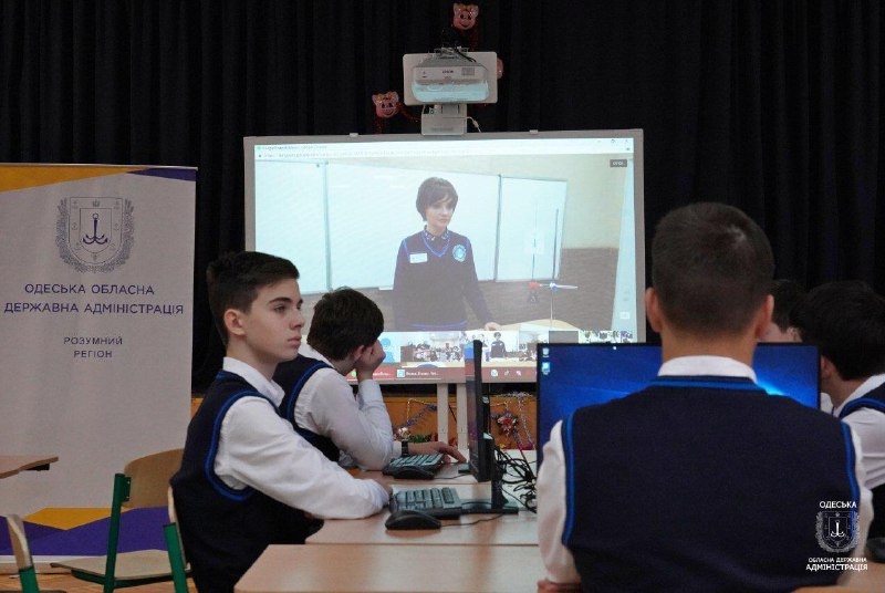 В школах Одесской области стартовал проект «Учитель +»